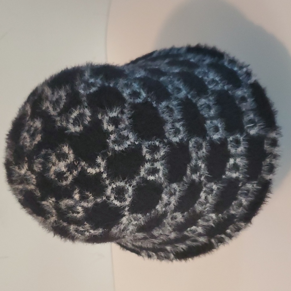 Black and white bucket hat